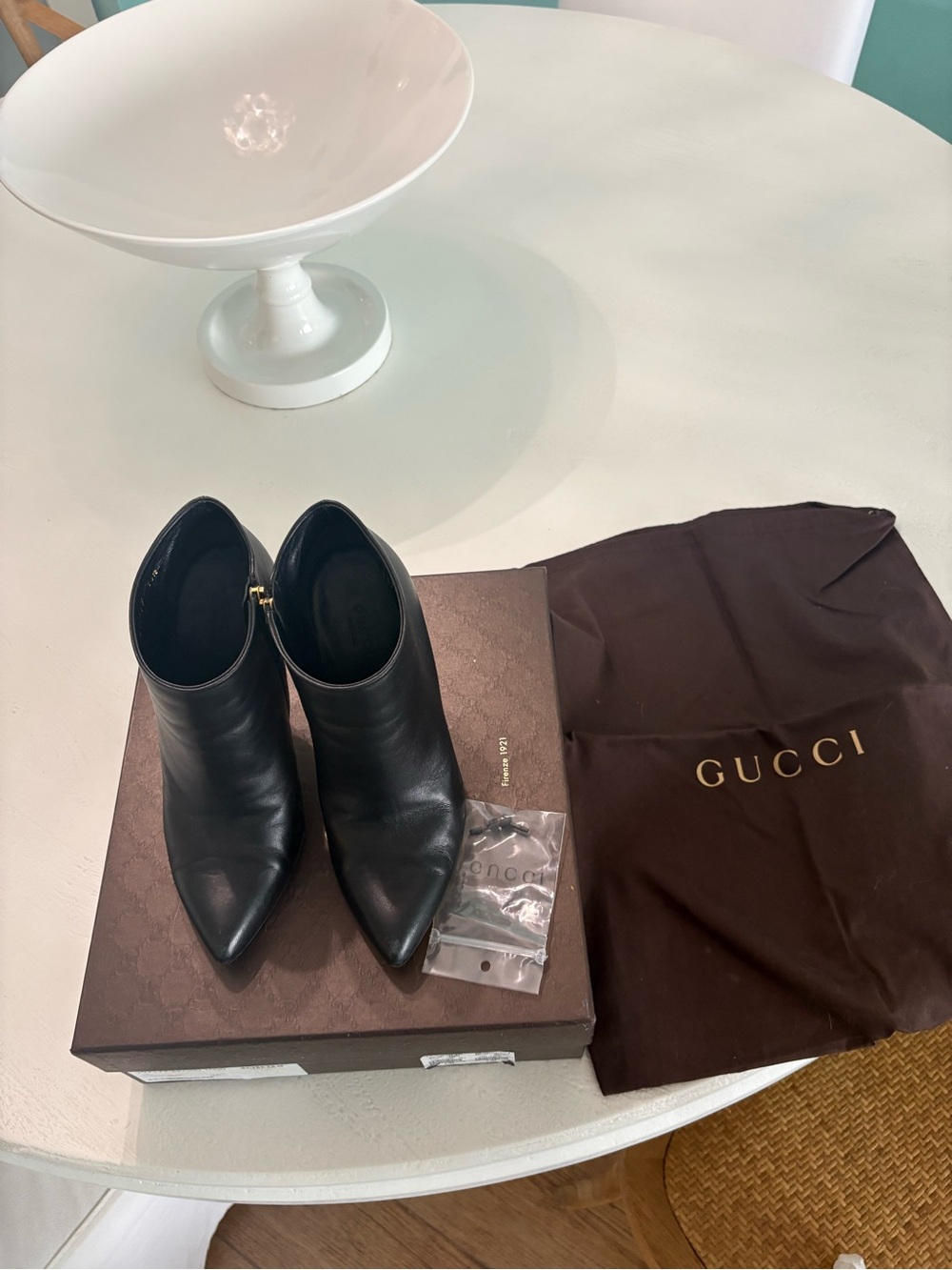 Gucci Black Pointed-Toe Leather Ankle Booties Charlotte Black 6.5